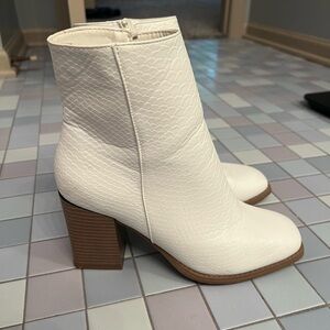 White Altard State Boots